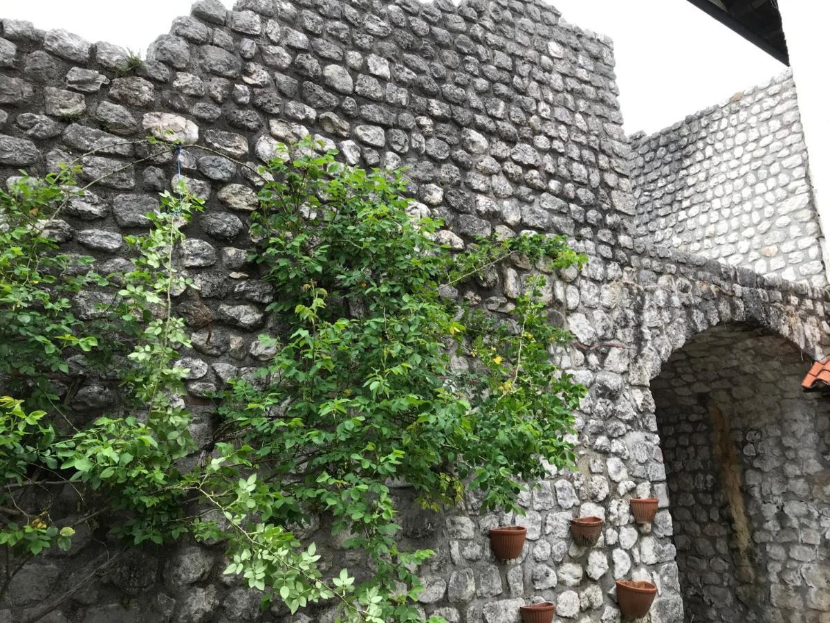 Hotel Sleep In Venzone Exterior foto