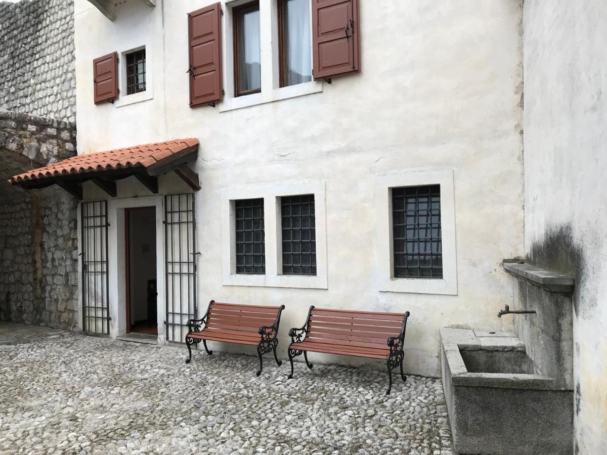 Hotel Sleep In Venzone Exterior foto